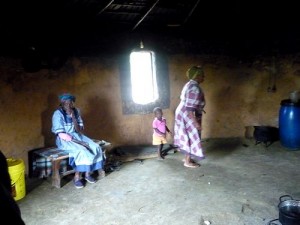 Besuch einer weiteren Familie im Township